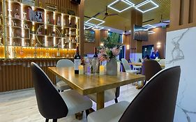 Cave Beach Resort - Boutique Accomodation